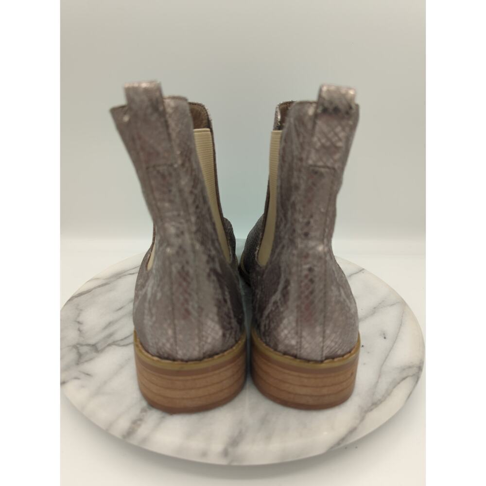 Vanessa Wu Booties Woman's 38/7.5 Silver Metallic Snake Skin Shiny Boho - Picture 5 of 14